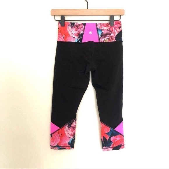 Lululemon Embody Crop Secret Garden Legging 4 - Picture 6 of 11